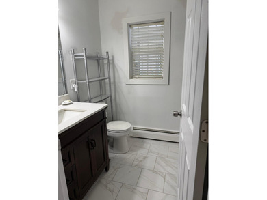 Great Home with spacious addition 4 bedroom, 3 bathrooms along - photo 12