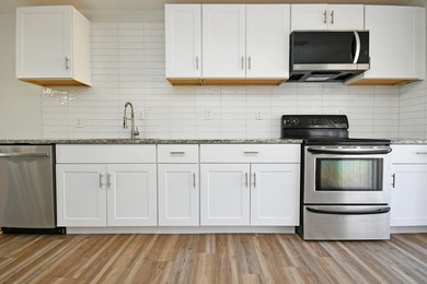 Welcome to 1824 Mallard Dr, Unit B, a well-maintained residence - photo 15