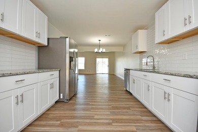 Welcome to 1824 Mallard Dr, Unit B, a well-maintained residence - photo 16