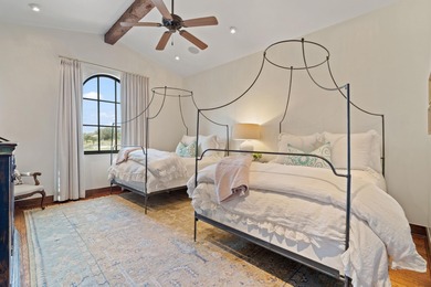 Welcome to your slice of luxury in the prestigious Escondido - photo 18