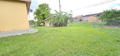 Beautiful 3-Bedroom, 2-Bathroom Home with Large Backyard - Now - photo 21