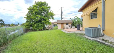 Beautiful 3-Bedroom, 2-Bathroom Home with Large Backyard - Now - photo 22