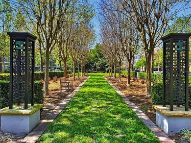 A RARE GEM! True 4 bedroom condos are rare to find in the - photo 44
