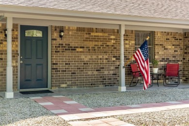 A WELCOME home!  2 acs w beautiful trees for extra privacy &amp;