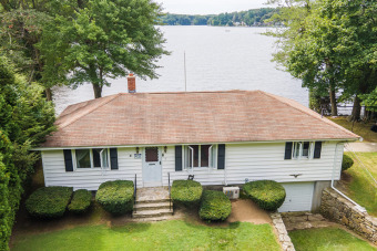 Lake Singletary Home For Sale in Millbury Massachusetts