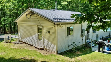 Country living at its best! Check out this recently renovated - photo 14