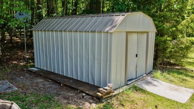Country living at its best! Check out this recently renovated - photo 15
