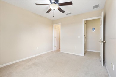 Seller will provide a $10,000 credit with a full-price offer - photo 19