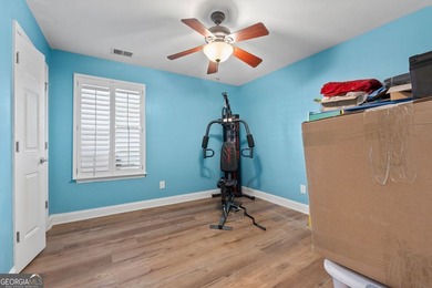 Beautiful 3 bedroom, 3 bathroom home located in the highly - photo 21