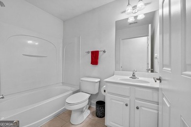 Beautiful 3 bedroom, 3 bathroom home located in the highly - photo 22
