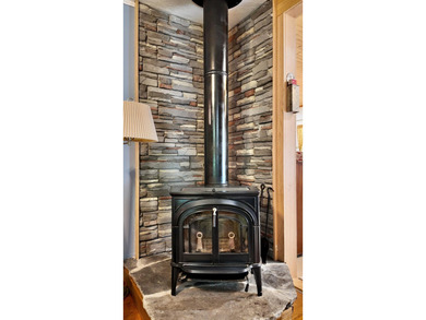 Country living at its best! Check out this recently renovated - photo 41