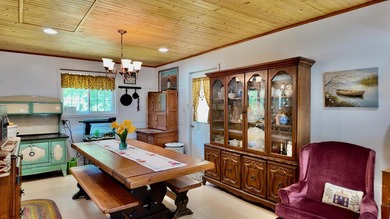 Country living at its best! Check out this recently renovated - photo 47
