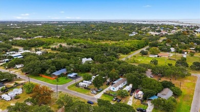 Great investment opportunity in the heart of Rockport! This - photo 4