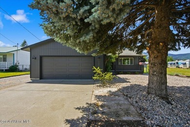 This beautifully remodeled home offers four spacious bedrooms - photo 4
