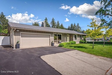 Beautifully updated & move-in ready, this spacious 4-bedroom - photo 1