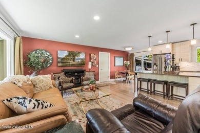 Beautifully updated & move-in ready, this spacious 4-bedroom - photo 6