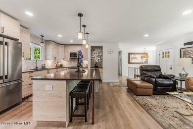 Beautifully updated & move-in ready, this spacious 4-bedroom - photo 10