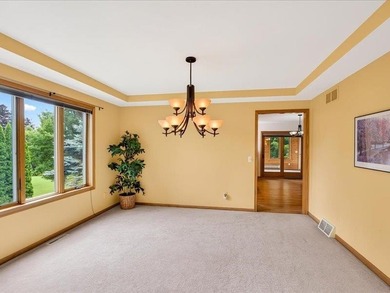 Welcome to this 4,126 sq ft home in desirable Seminole Hills - photo 11