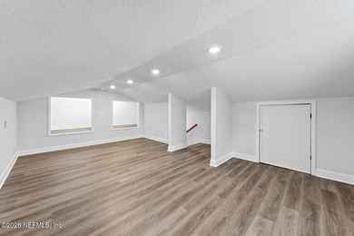 Charming 3-bedroom, 2-bath home that has been completely - photo 12