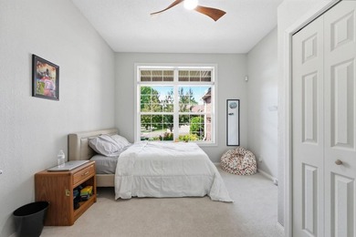 Beautiful home located in an elegant peaceful neighborhood - photo 13