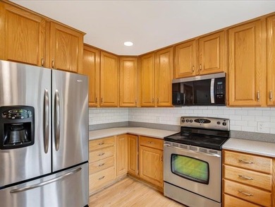 Welcome to this 4,126 sq ft home in desirable Seminole Hills - photo 21