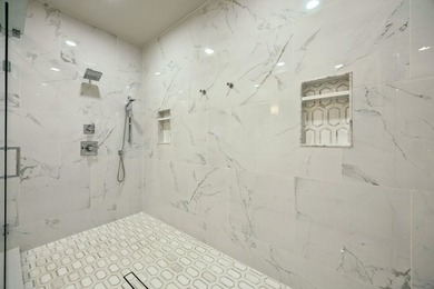 This sprawling 5-bedroom, 3.5-bathroom family estate offers - photo 22