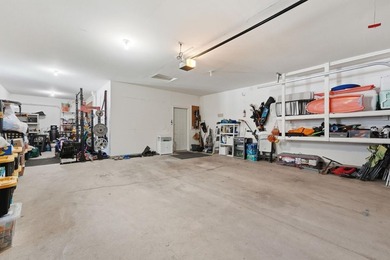 Beautiful home located in an elegant peaceful neighborhood - photo 24