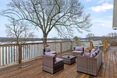 Wake up to open views of the Tennessee River in a home where the - photo 26