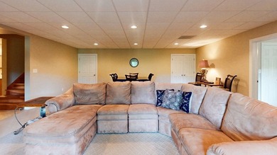 Custom Built Brick Beauty Immaculate 4/5 bedroom home w/ full - photo 30