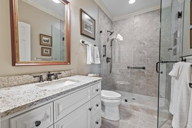 Wow, this is an absolutely stunning property not to leave out - photo 39