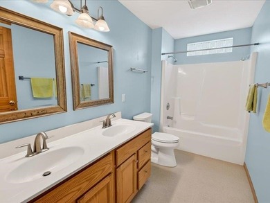Welcome to this 4,126 sq ft home in desirable Seminole Hills - photo 39