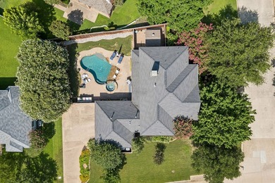 This sprawling 5-bedroom, 3.5-bathroom family estate offers - photo 40
