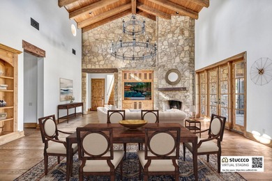 If you are looking for prestige and privacy 102 Alameda is - photo 4