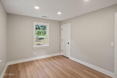 Prime commercial space available on Lady's Island's second - photo 16