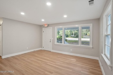 Prime commercial space available on Lady's Island's second - photo 21
