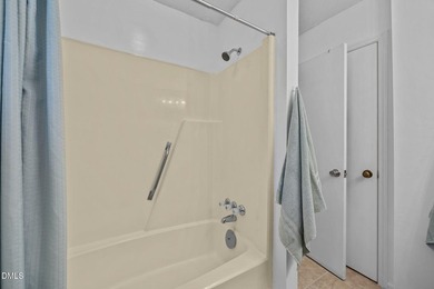 Sellers are open to all offers and negotiable. Escape to - photo 24
