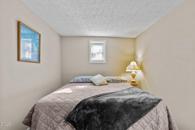 Sellers are open to all offers and negotiable. Escape to - photo 30
