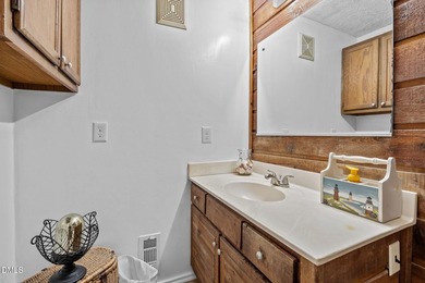 Sellers are open to all offers and negotiable. Escape to - photo 31