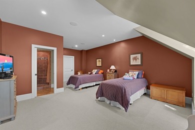 This elegant executive brick home offers luxury living and - photo 33