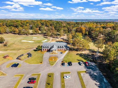 This elegant executive brick home offers luxury living and - photo 39
