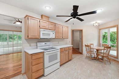 Great one-level home ideally surrounded by Mountain Ranch golf - photo 12