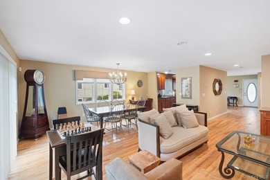 This stunning 4 Bedroom, 4 Full Bath end-unit Townhouse offers - photo 17