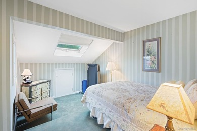 This stunning 4 Bedroom, 4 Full Bath end-unit Townhouse offers - photo 24