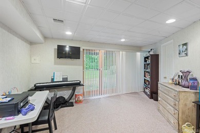 This stunning 4 Bedroom, 4 Full Bath end-unit Townhouse offers - photo 31