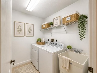 JUST REDUCED! BEST VALUE IN VERONA PALMS! Lowest-priced - photo 38