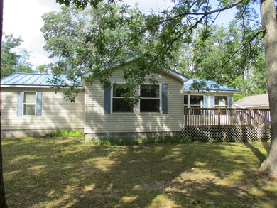 Looking for that perfect up north escape? This could be the home - photo 40