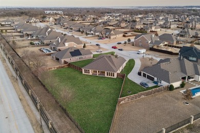 Nestled on a highly desirable cul-de-sac lot in the sought-after - photo 3