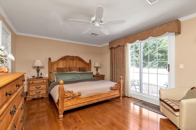 Merrick - Charming and Beautiful Colonial home with relaxing - photo 13