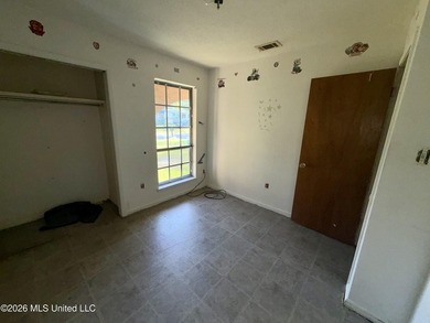 Bring your vision and make this classic brick ranch your own! - photo 14