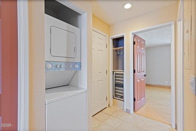 WATERFRONT Lincoln City townhome style condo on the canal - photo 15